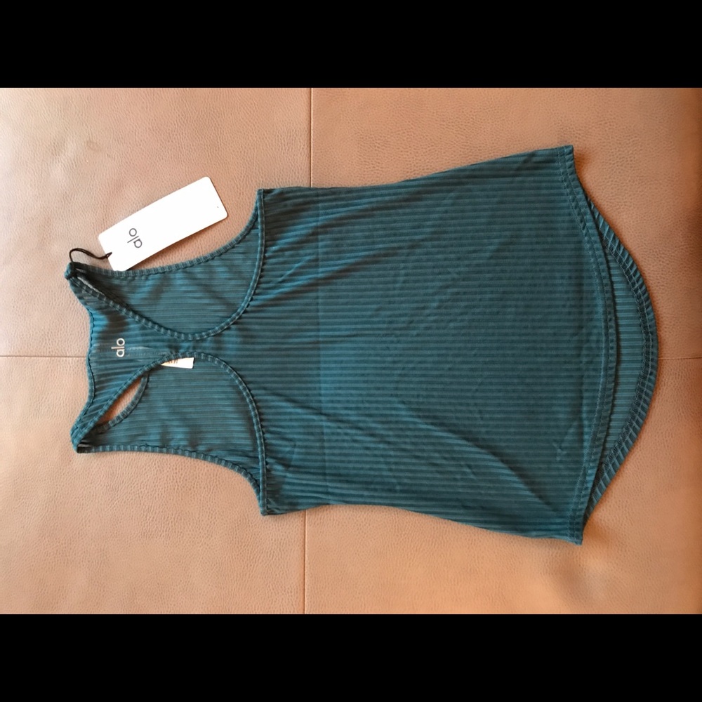 NWT | Alo Yoga | Essence Tank | XS | Legion Blue