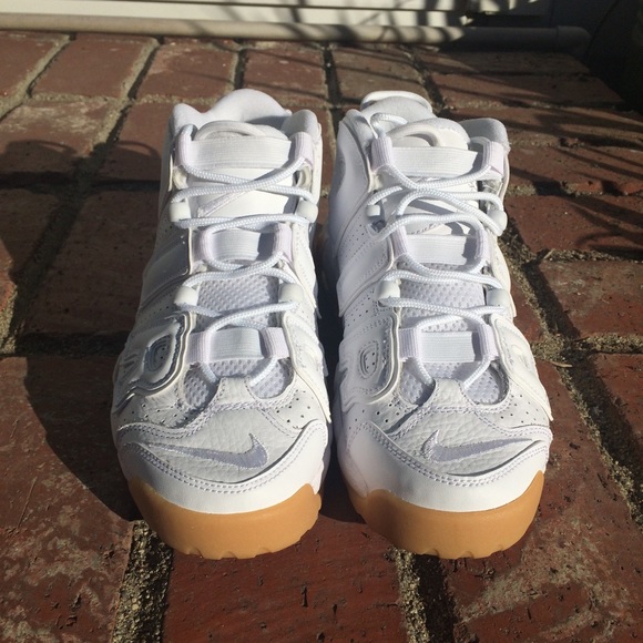 NWT Nike air more uptempo white shoes - Picture 3 of 4