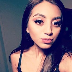 Meet your Posher, Joana