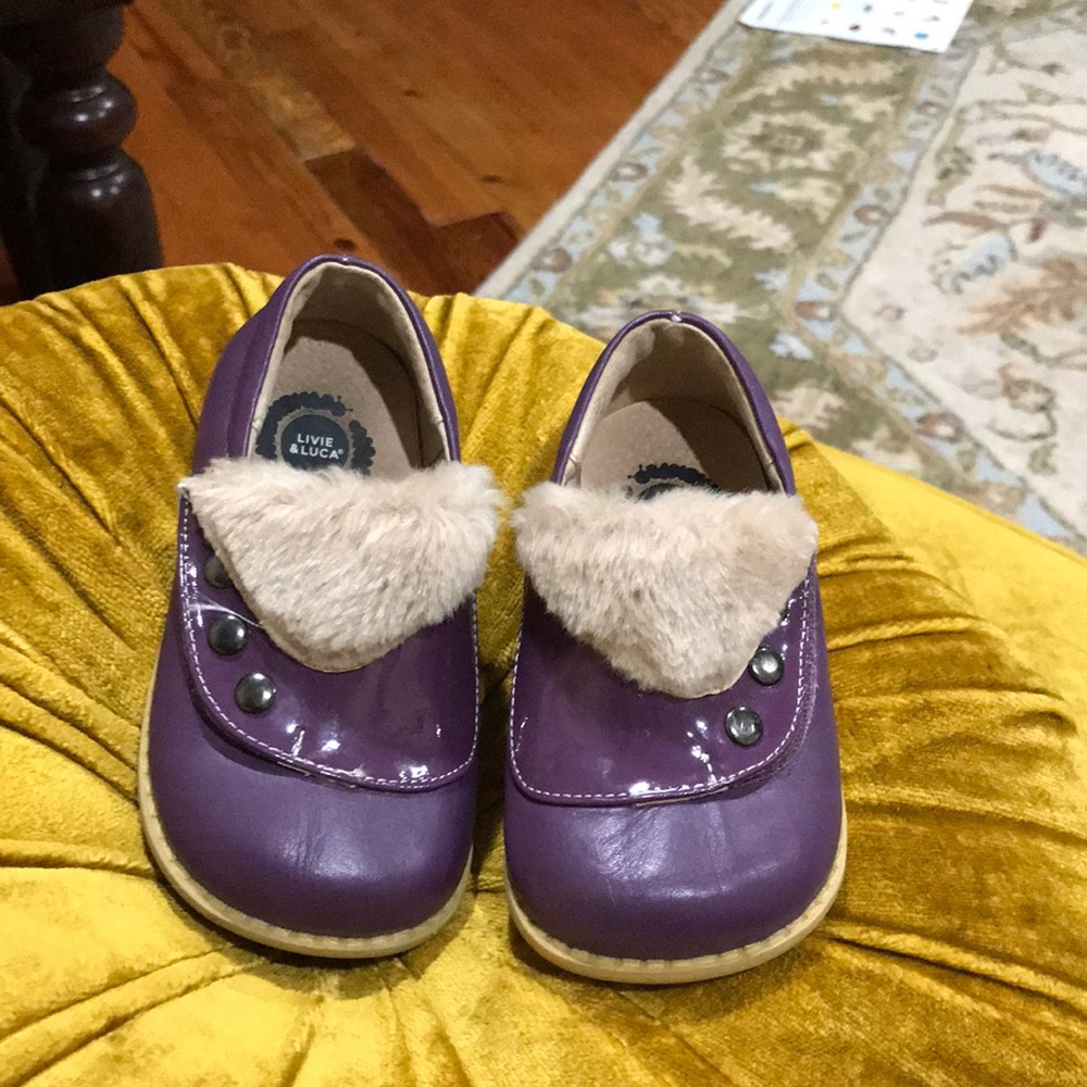 Livie & Luca size 8 toddler shoe