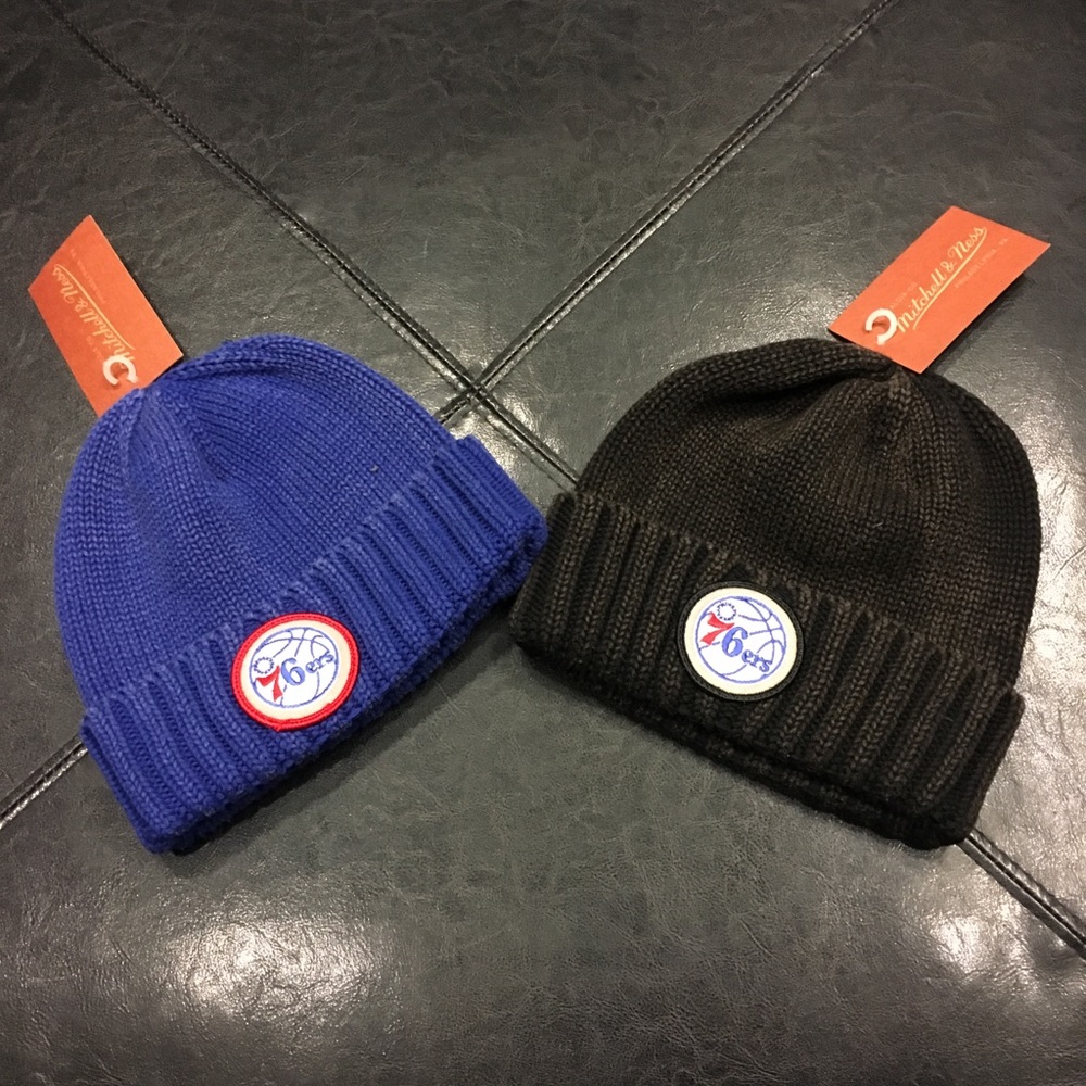 Men’s Authentic  Mitchell & Ness Hats