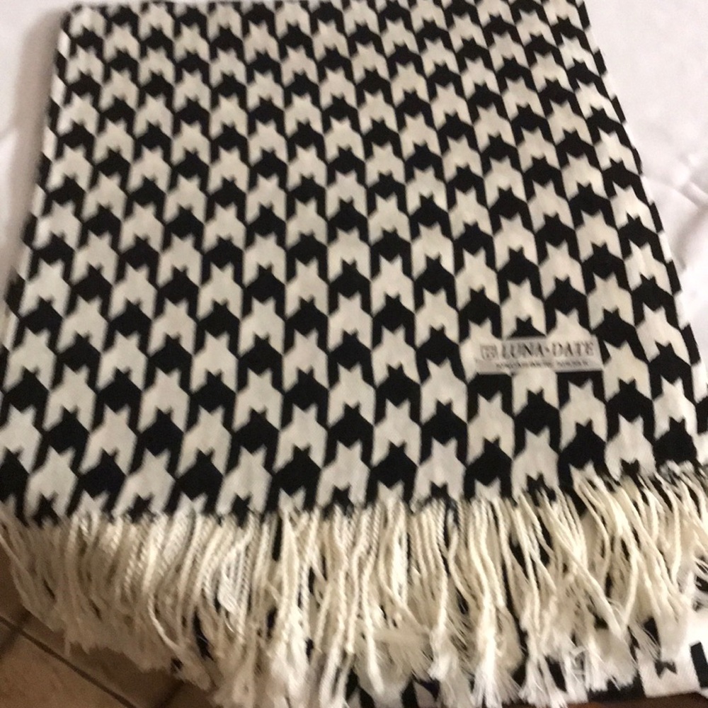 Black and white scarf or wrap