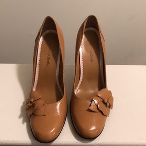 Camel Pumps
