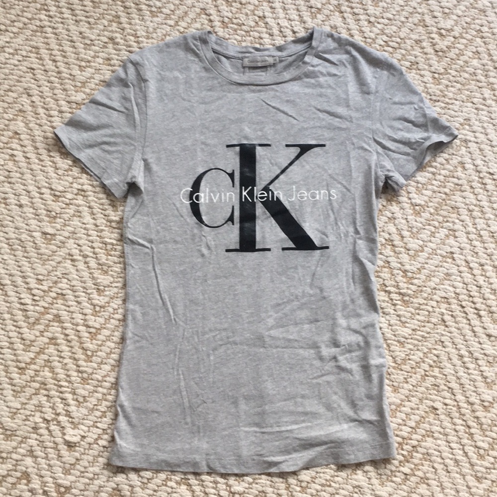 Gray Calvin Klein t shirt size xs