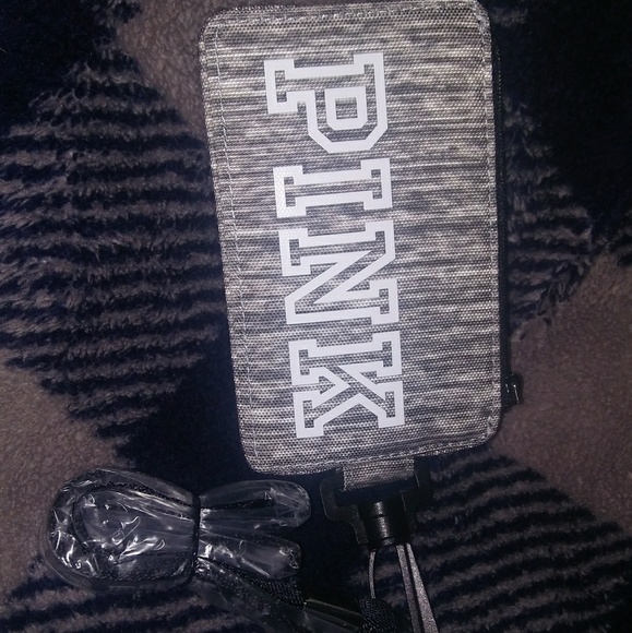 VS PINK HTF ID HOLDER WITH LANYARD - Picture 1 of 3
