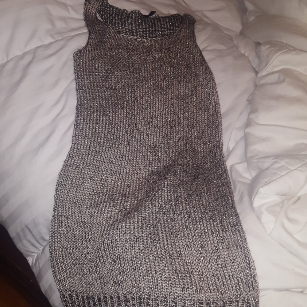 H&M dress bkack/gold size 10