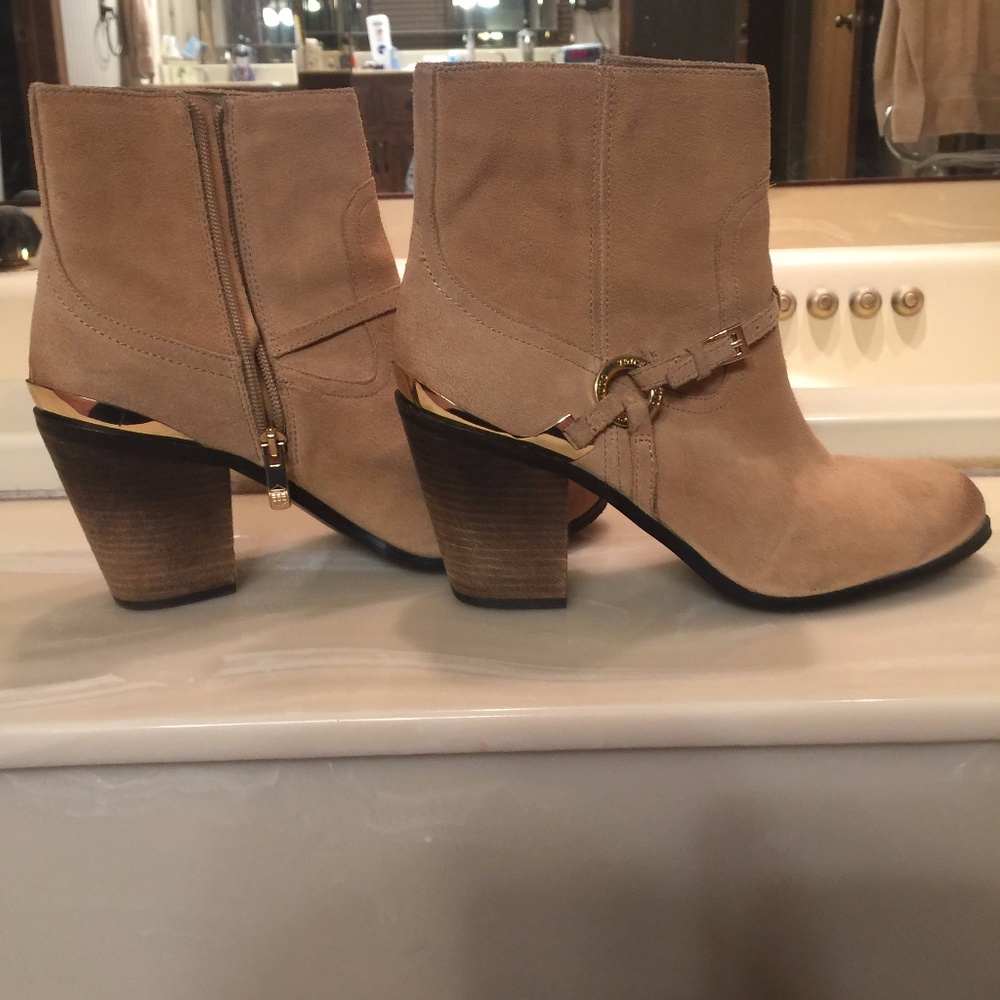 Vince Camuto Booties