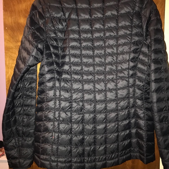 North Face women’s jacket - Picture 2 of 3