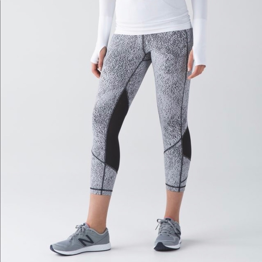 SOLD Lululemon pace rival