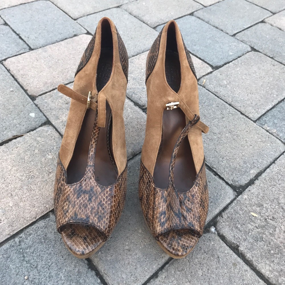 Snake skin healsTORY BURCH