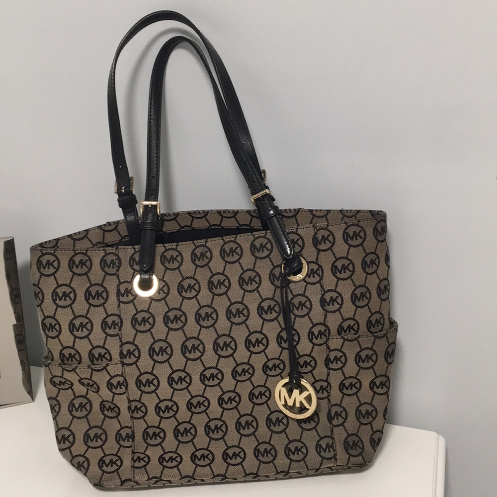 Michael Kors tote