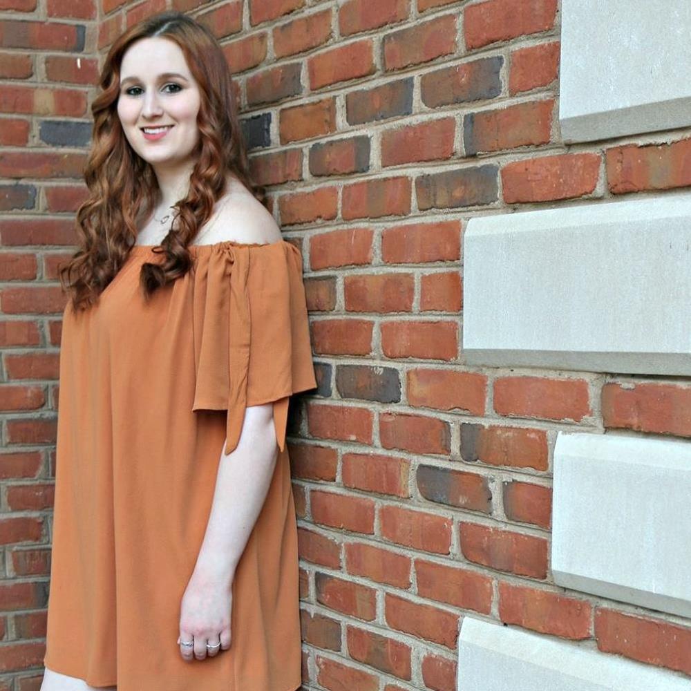 Meet your Posher, Nina