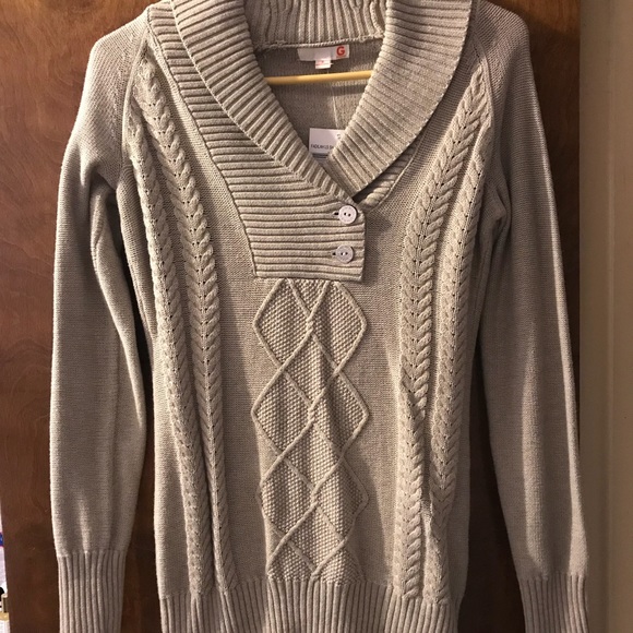 G by Guess sweater with cute detailing - Picture 1 of 3