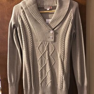 G by Guess sweater with cute detailing