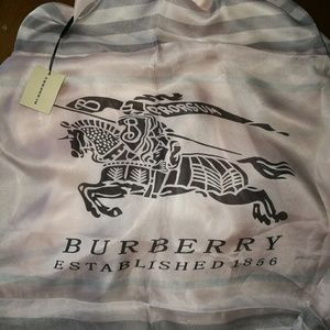 Light pink burberry scarf