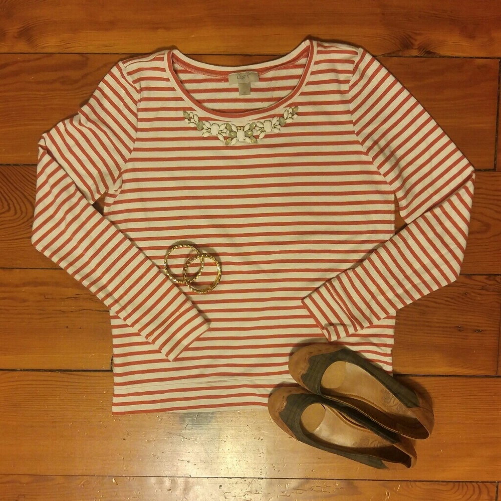 Loft jewel Embellished sweater sz Medium.