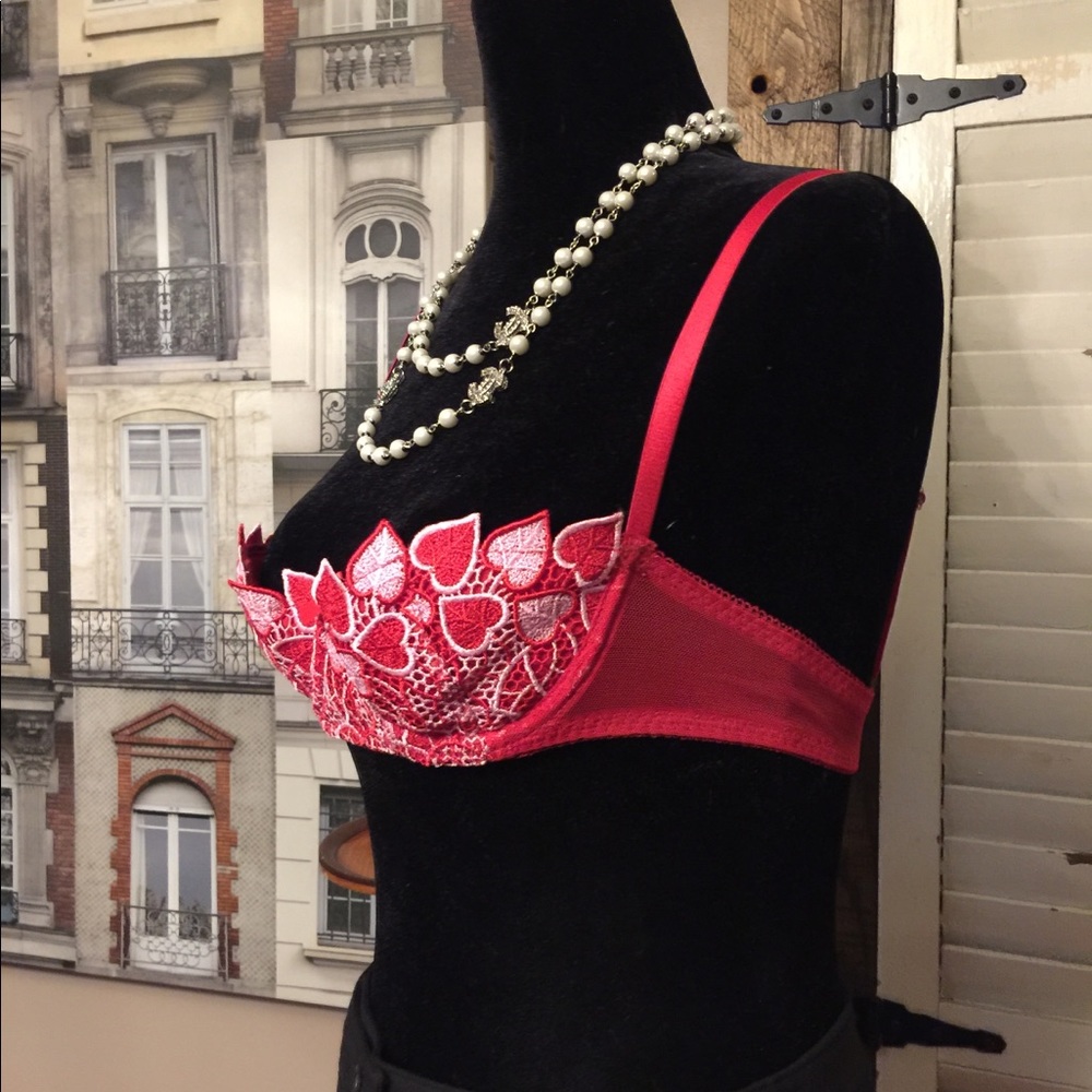 SOLD✌🏼🦋Balconette’ Frederick’s bra