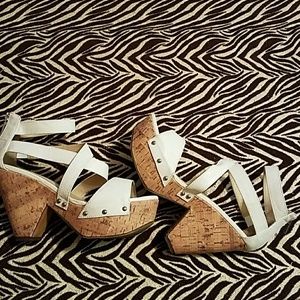 Size 8 1/2 shoes Michael Antonio