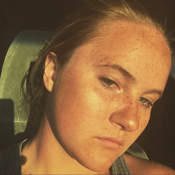 Meet your Posher, Melissa - Picture 1 of 1