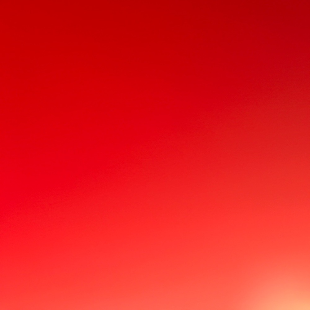 Meet your Posher, Tedia