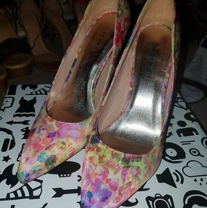 Steve Madden Madden Girl Floral Pumps 8