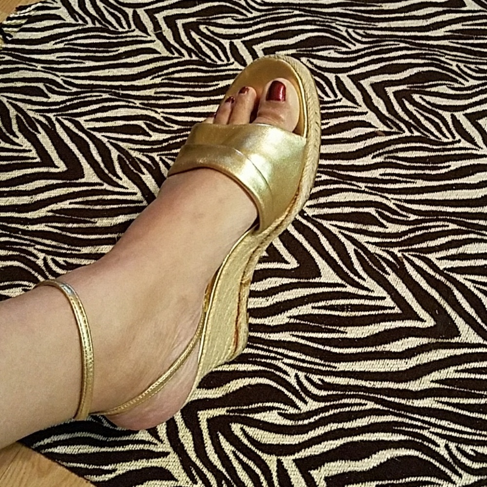 FINAL PRICE DROP Franco Sarto espadrilles