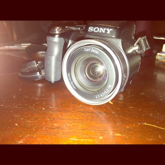 Sony camera. - Picture 1 of 3