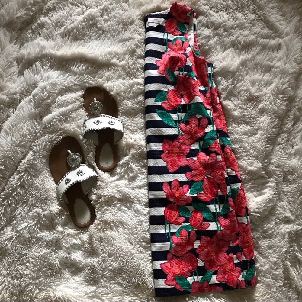 ✨MUST GO✨ Vineyard Vines Magnolia Stripe Dress