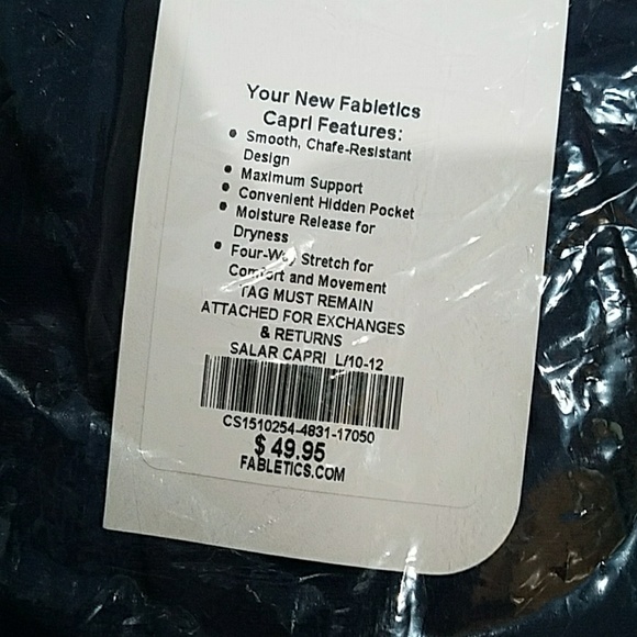 NWT FABLETICS Salar Capri pant - Picture 4 of 5