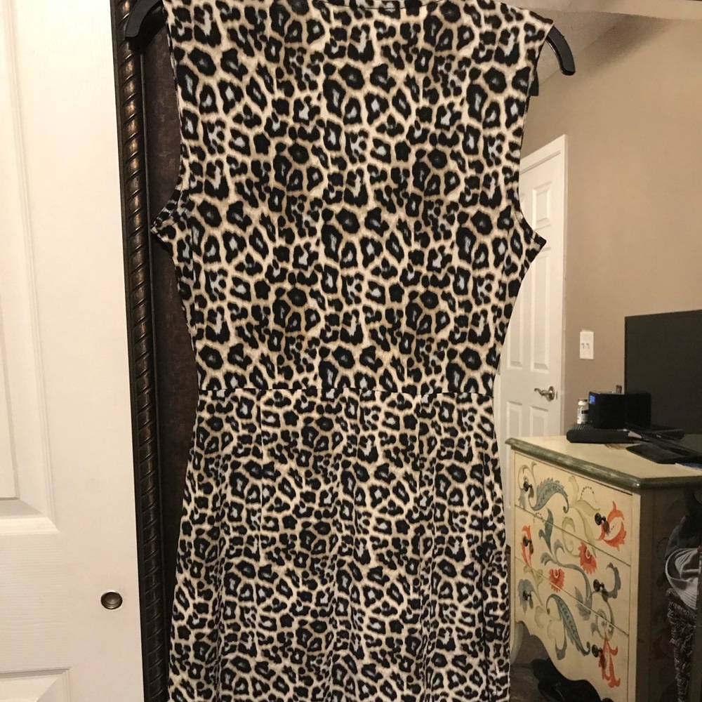 Leopard print dress - Picture 2 of 3