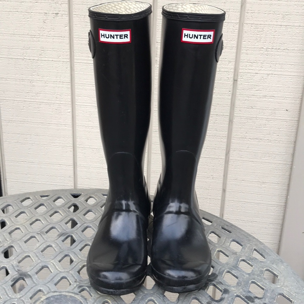 Original Black Hunter tall boots. EU 38