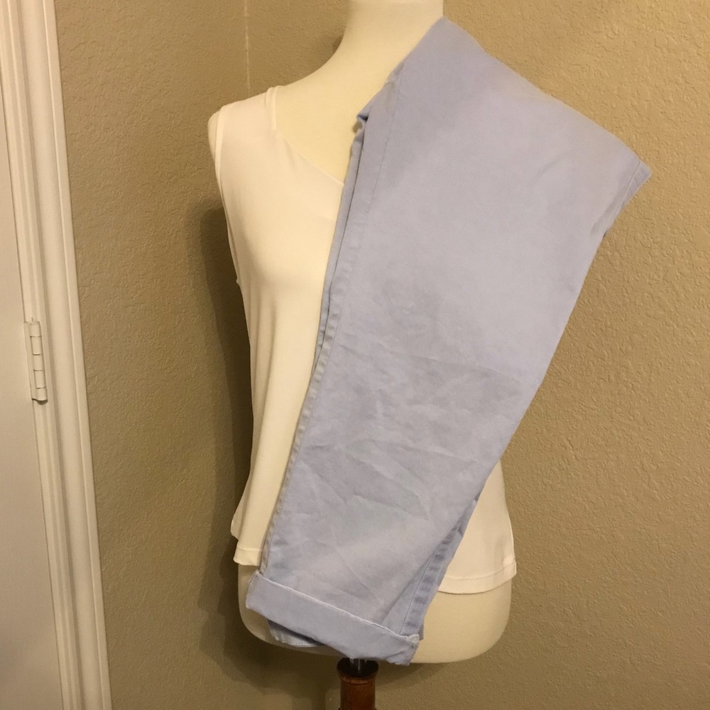 GAP Chinos