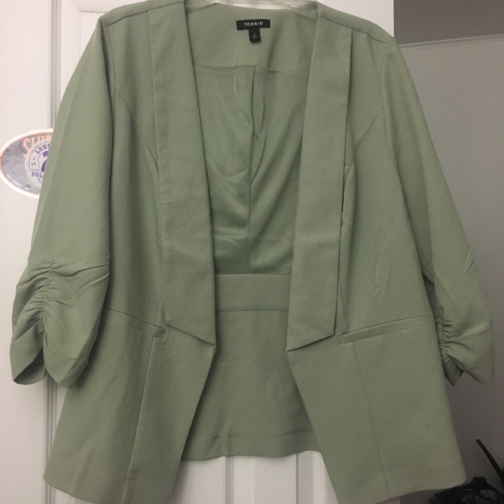 Green Torrid size 2 blazer