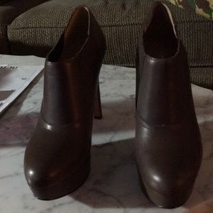 Nine West booties 8.5 m brown