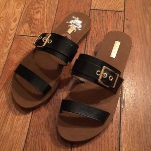 NWOT Aldo Buckle Sandals