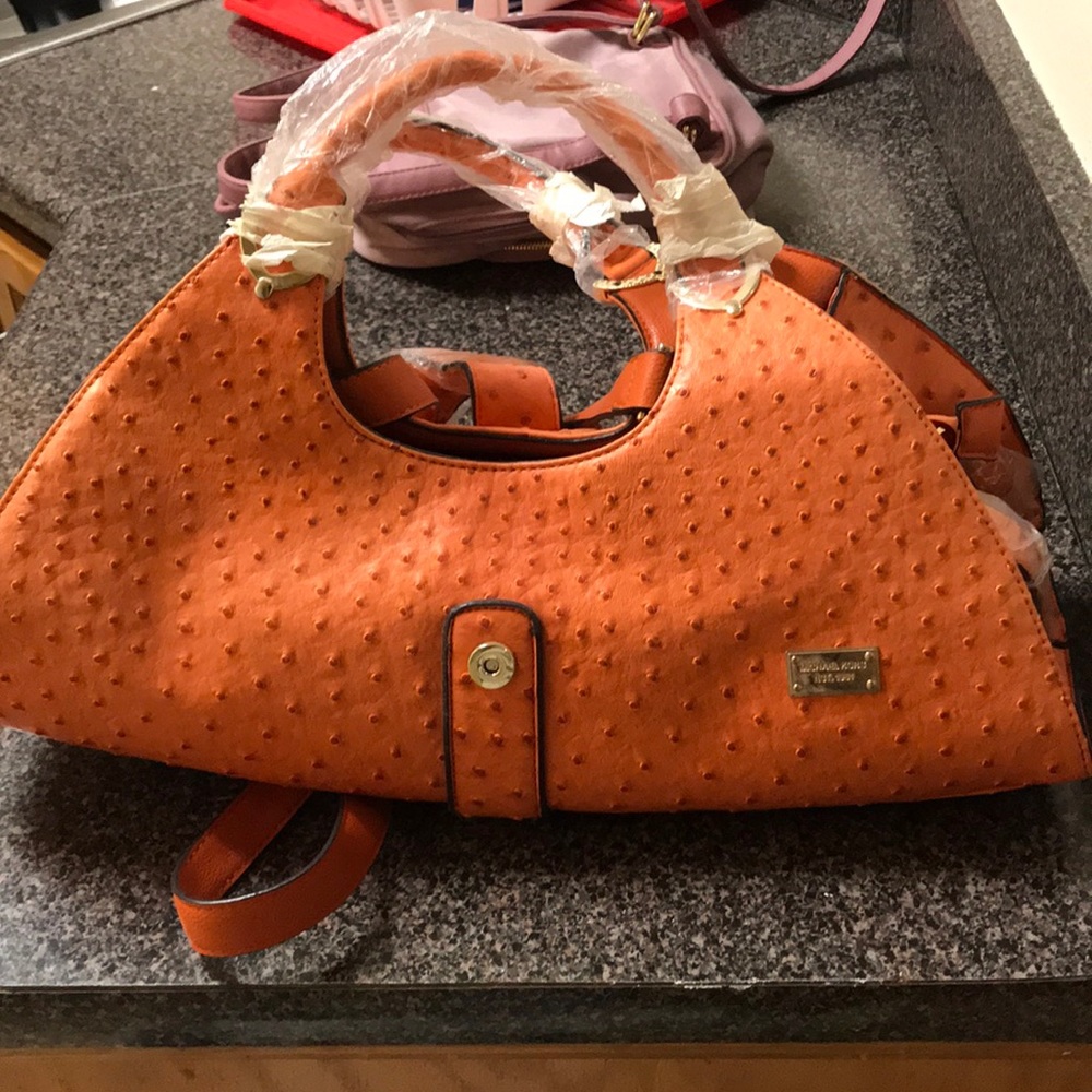 Micheal Kors **New** Not Authentic