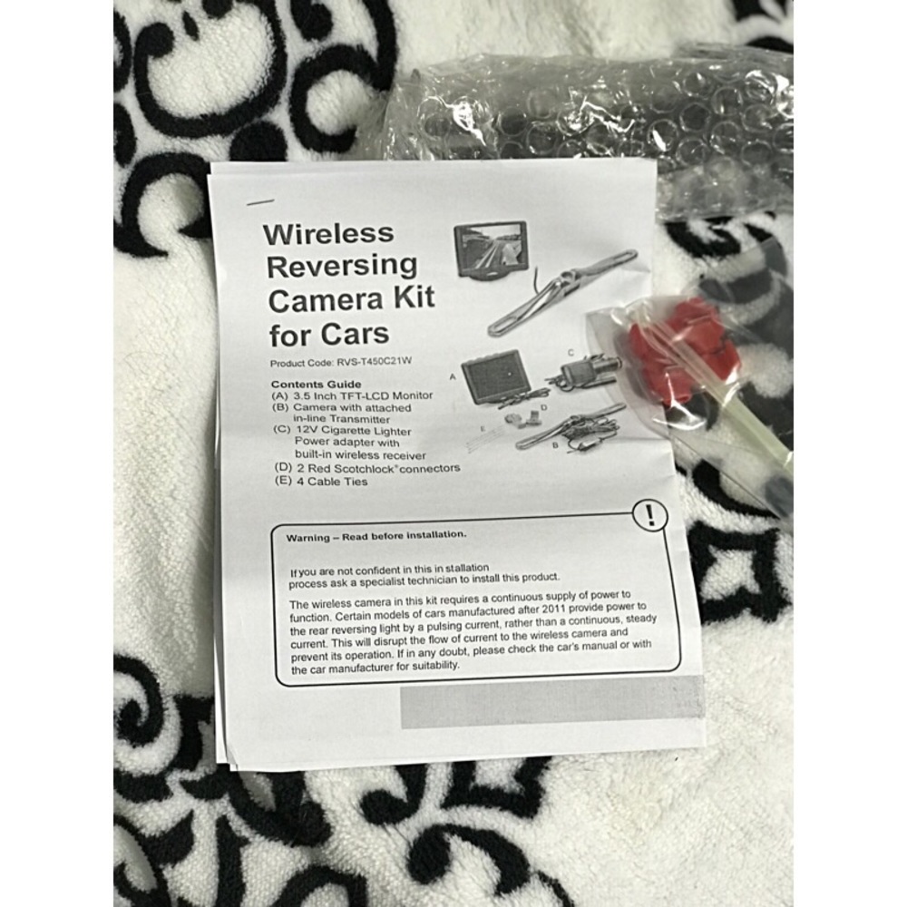 NIB. Wireless reversing camera kit