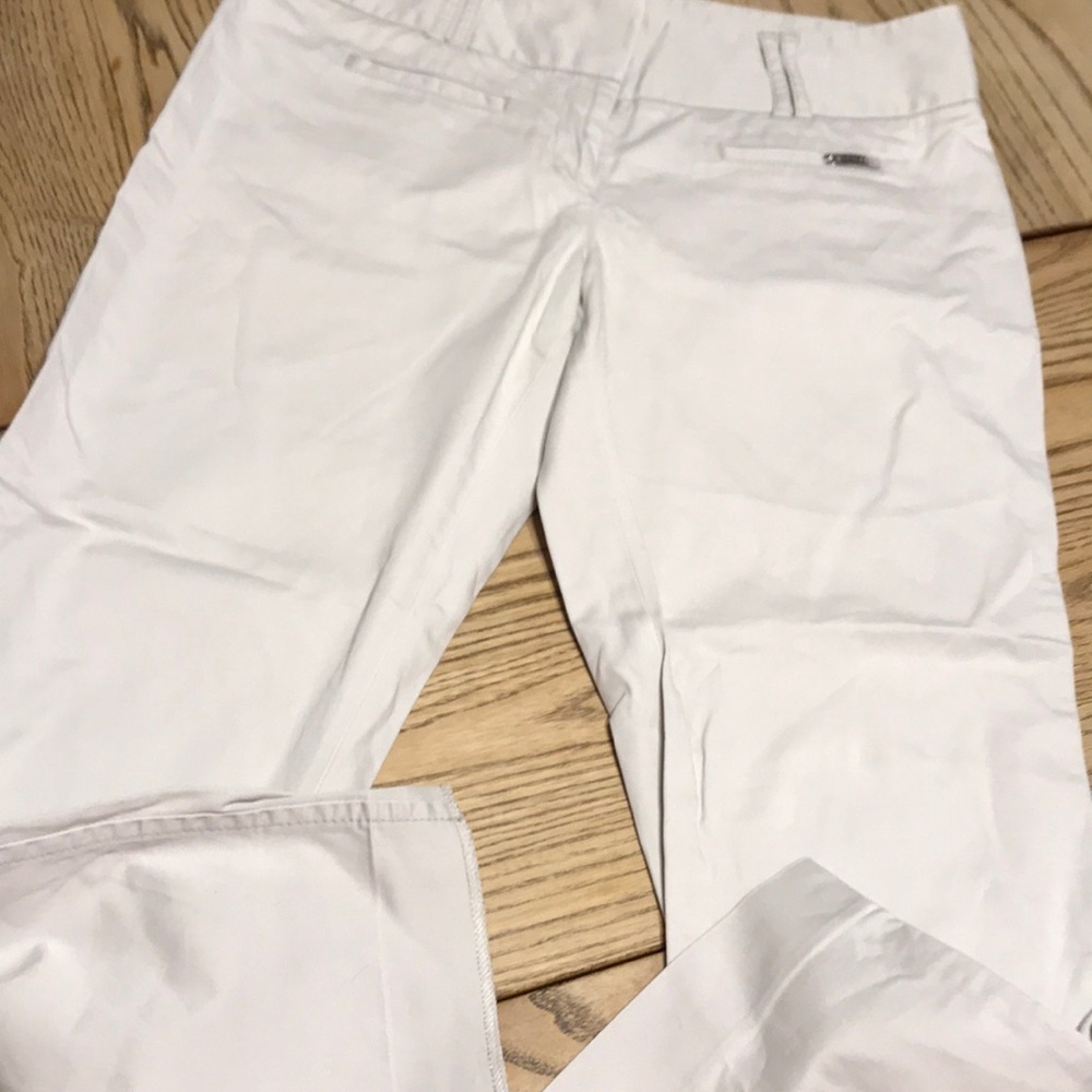 Express Capris - Picture 4 of 6