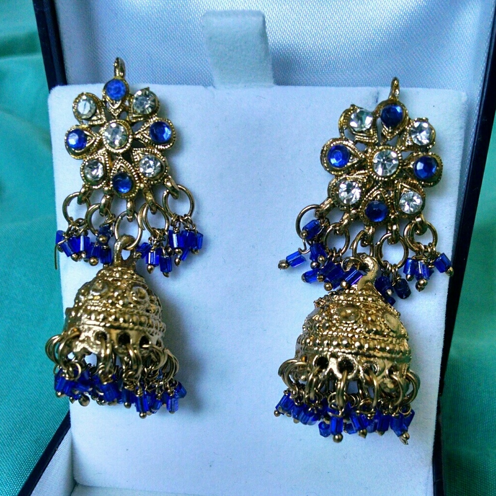 Earings