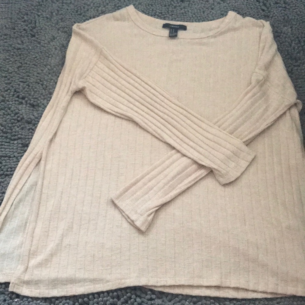 Cute, oversized Forever 21 long sleeve shirt!