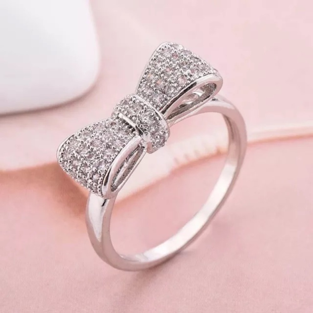 Sterling Silver White Sapphire Ring - Picture 2 of 3