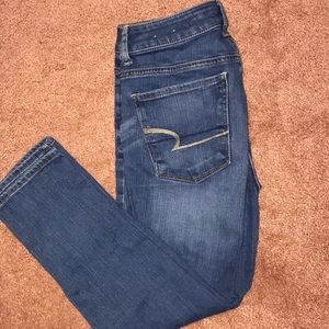 Size 8 Hi-Rise AE Capris
