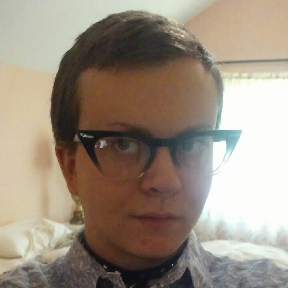 Meet your Posher, Ezra