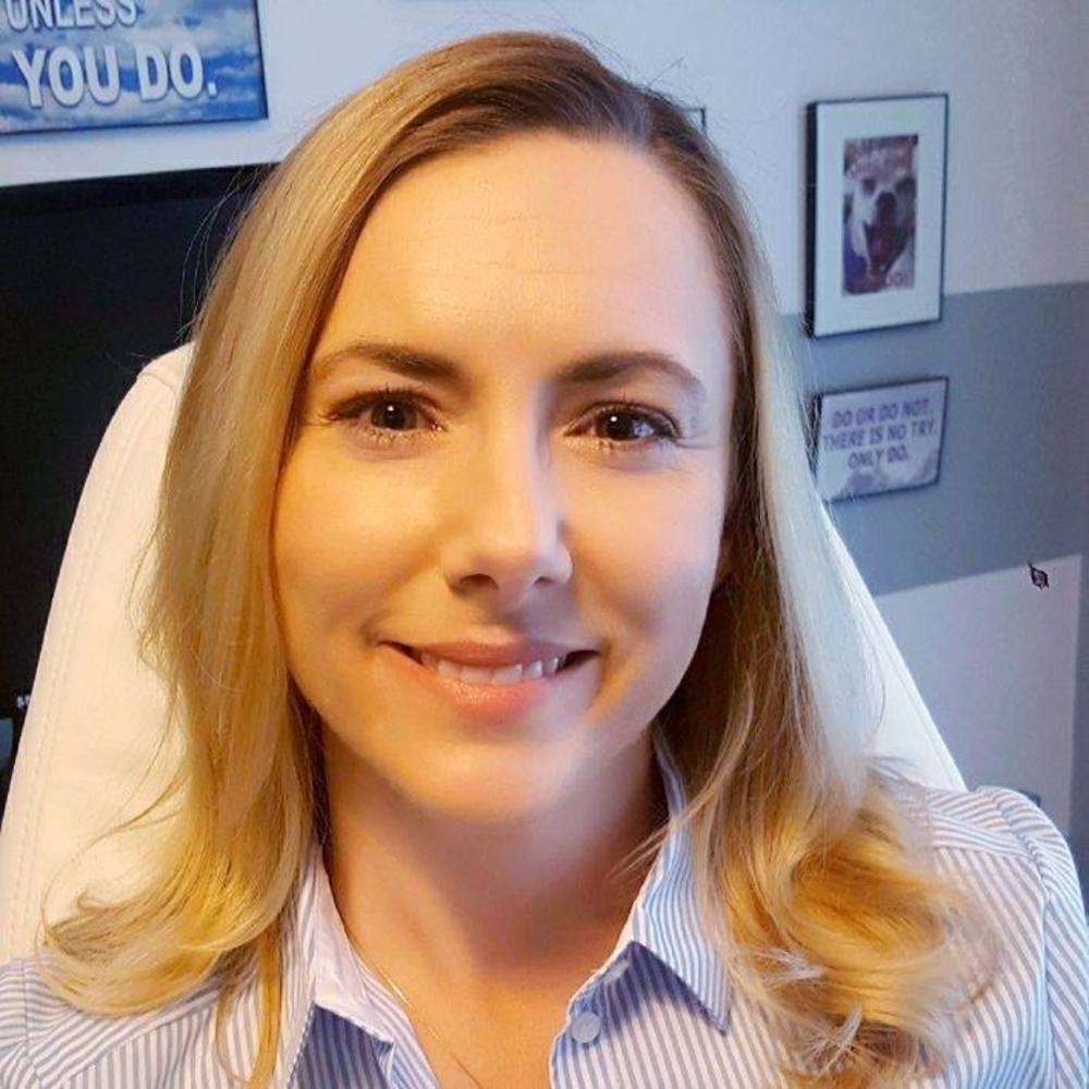 Meet your Posher, Lori