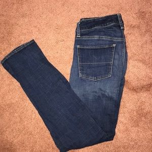 Stretchy dark wash size 6 AE Jeans