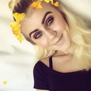 Meet your Posher, Leah