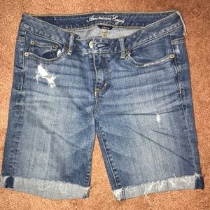 Size 8 AE Bermuda Shorts