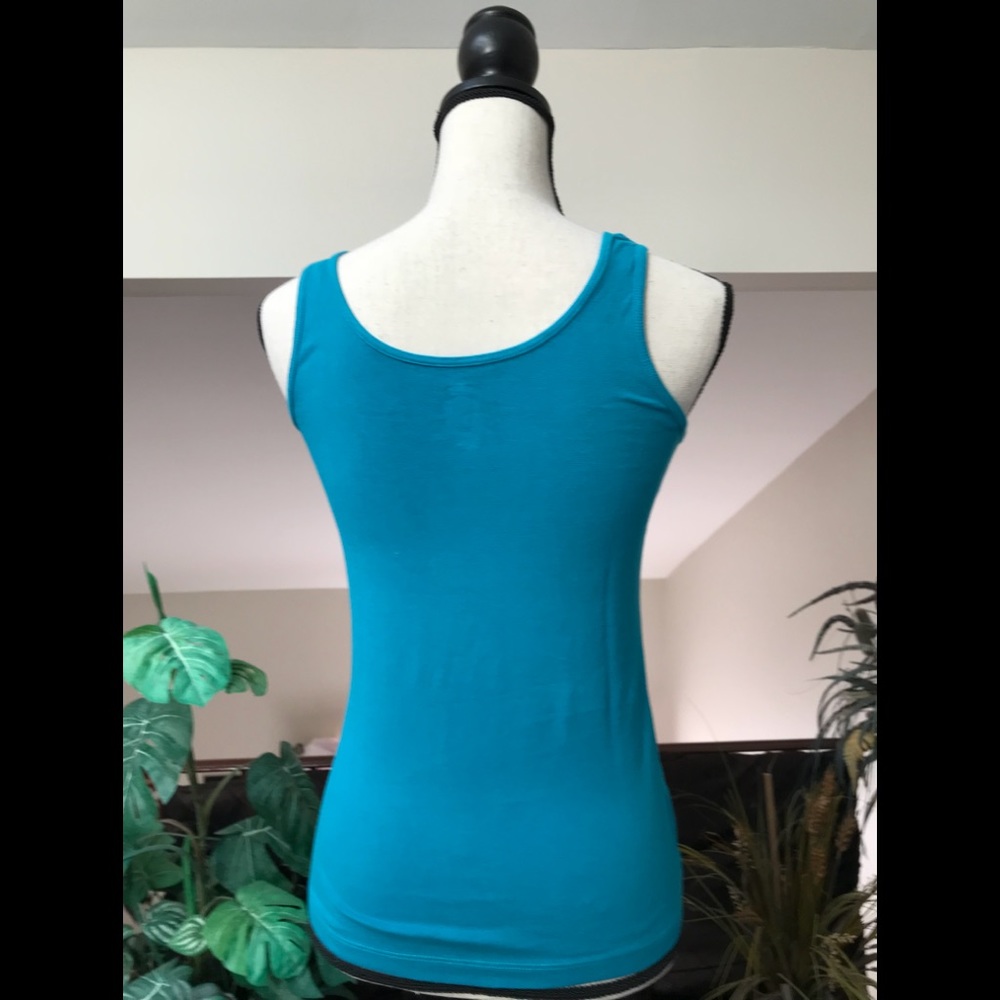 👚Blue Tank Top👚 - Picture 3 of 4