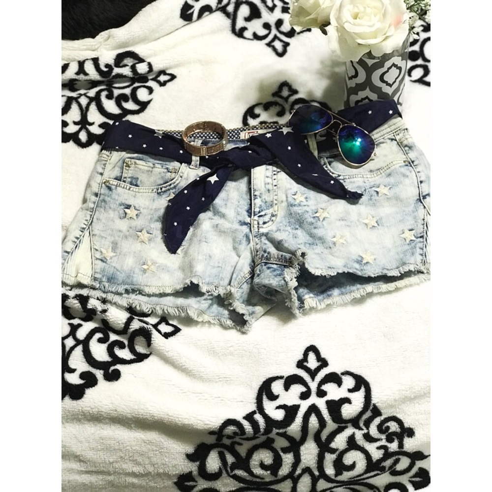 NWOT. Jean shorts.
