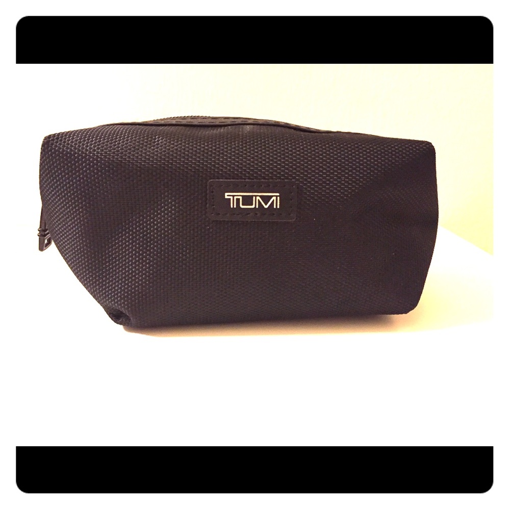 Tumi toiletries bag